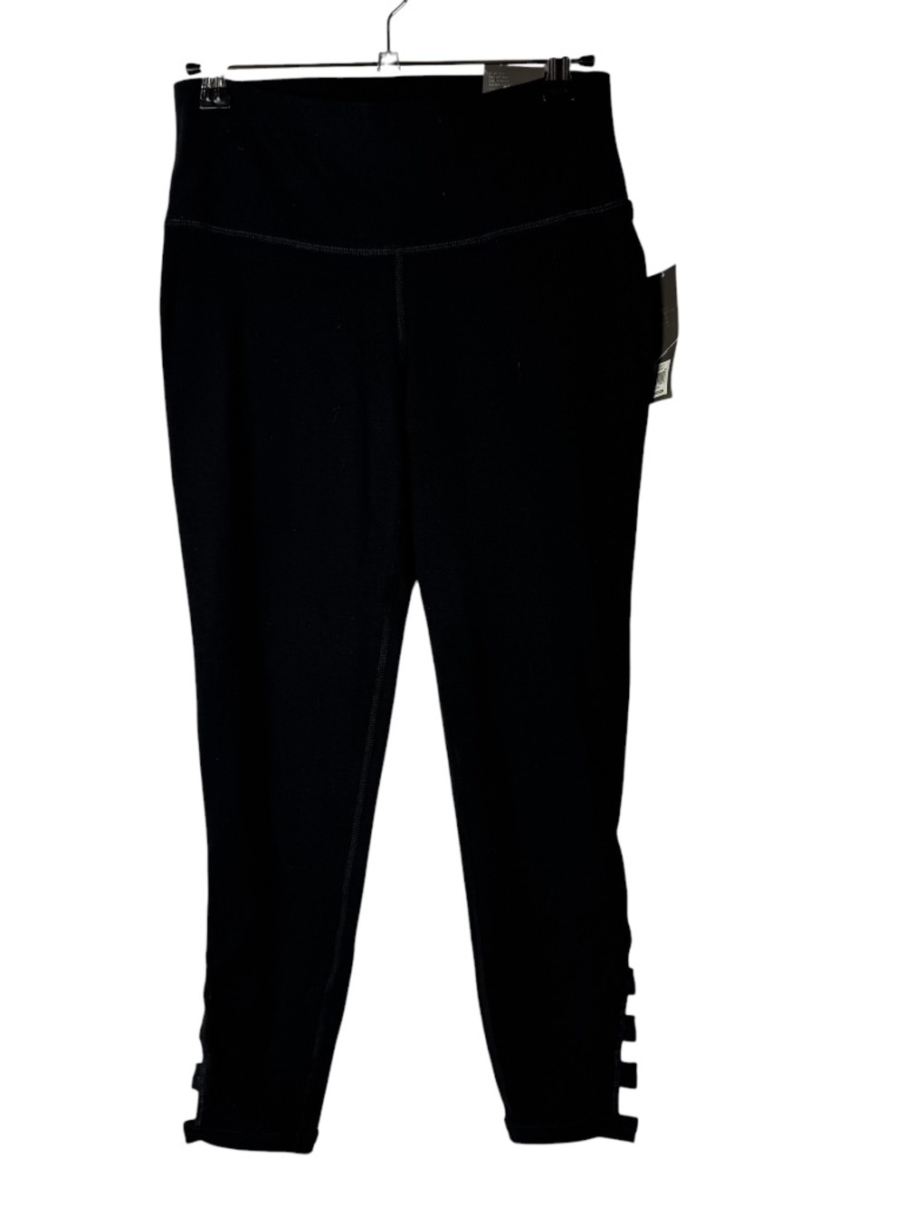 Old Navy Petite Black Cut Out Hem Capri Crop Athletic Leggings MP - Picture 2 of 5